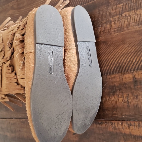3-Layer Fringe Boot Minnetonka boots - Picture 6 of 16